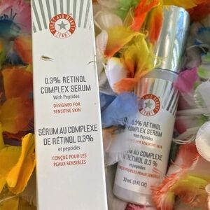 First Aid Beauty 0.3% Retinol Complex Serum - White and Silver